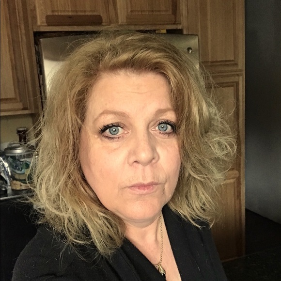 Meet your Posher, Nancy - Picture 1 of 1